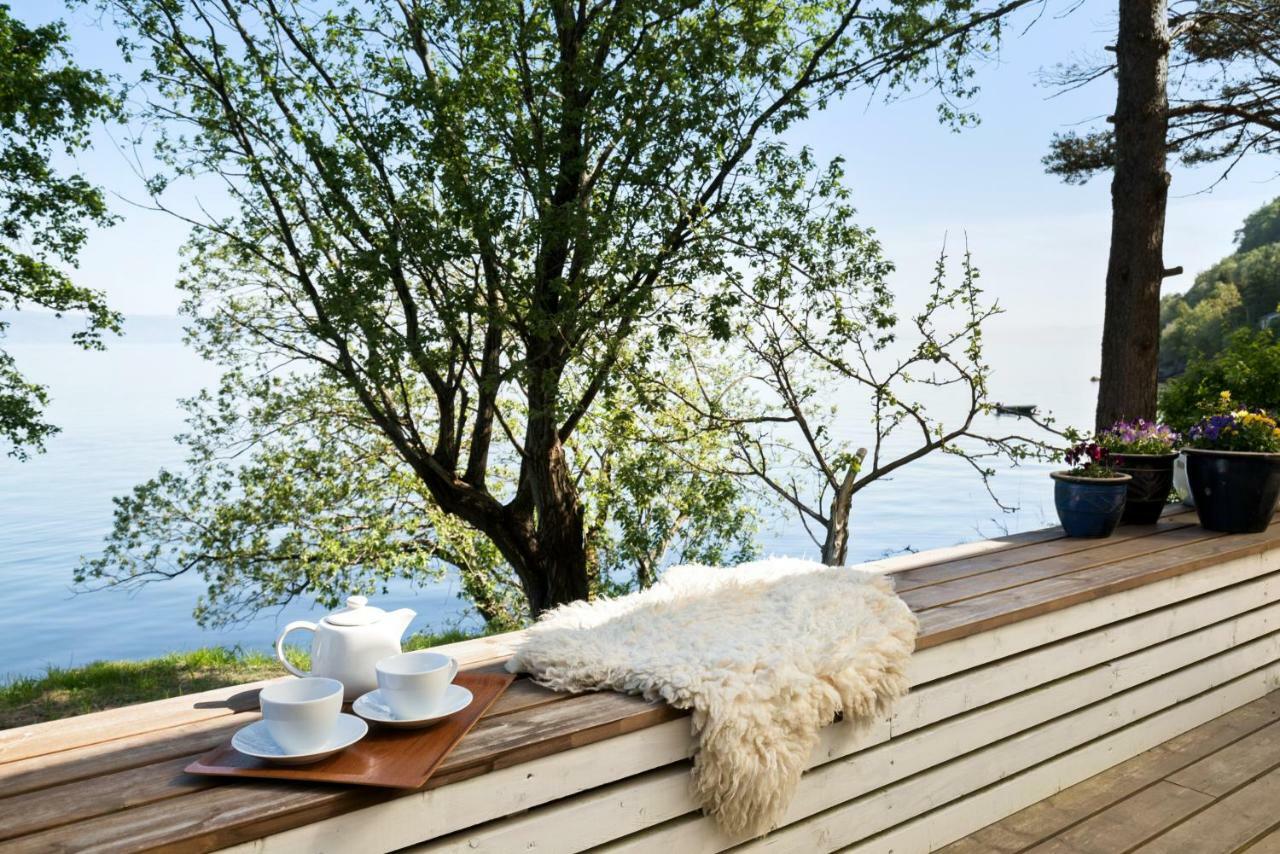 Private House & By The Sea Feriehus *